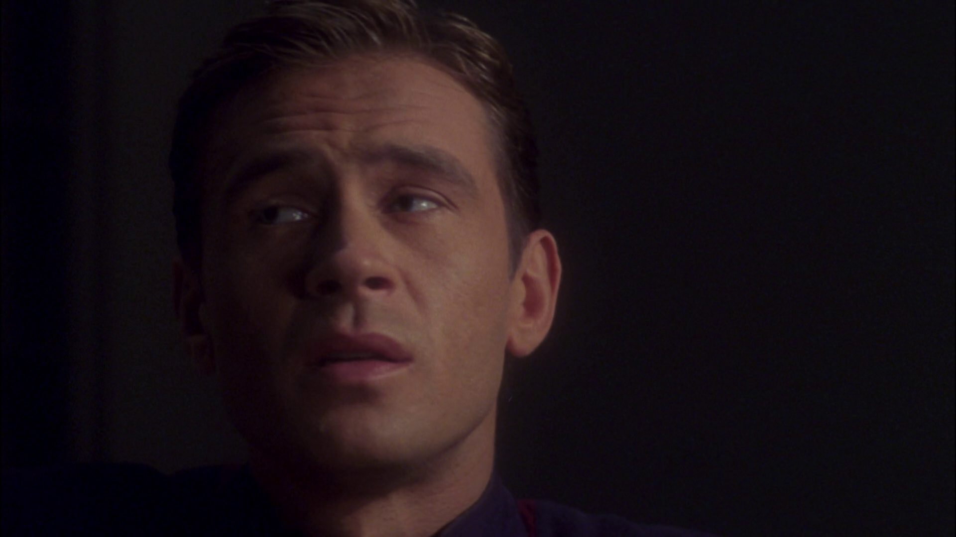 extant_StarTrek_ENT_1x08-BreakingTheIce_2885.jpg