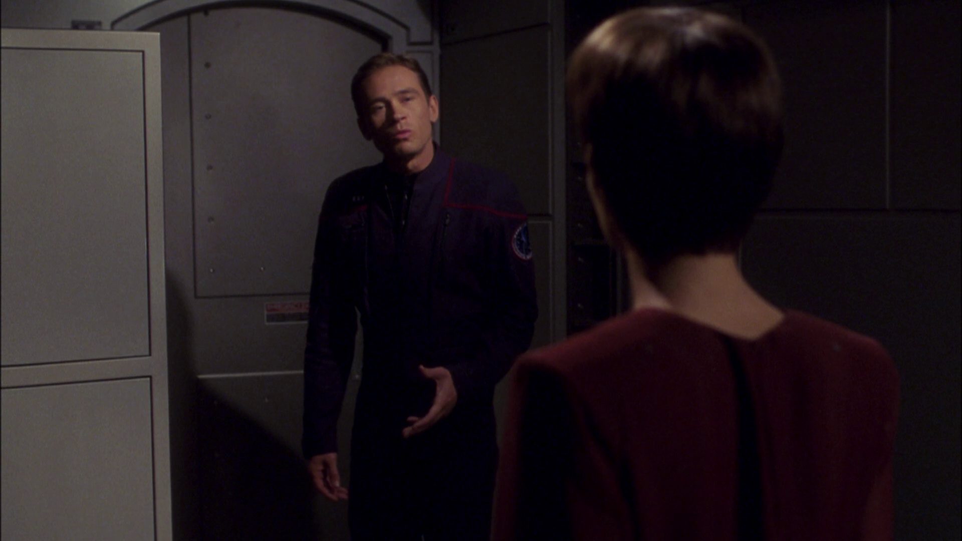 extant_StarTrek_ENT_1x08-BreakingTheIce_2915.jpg