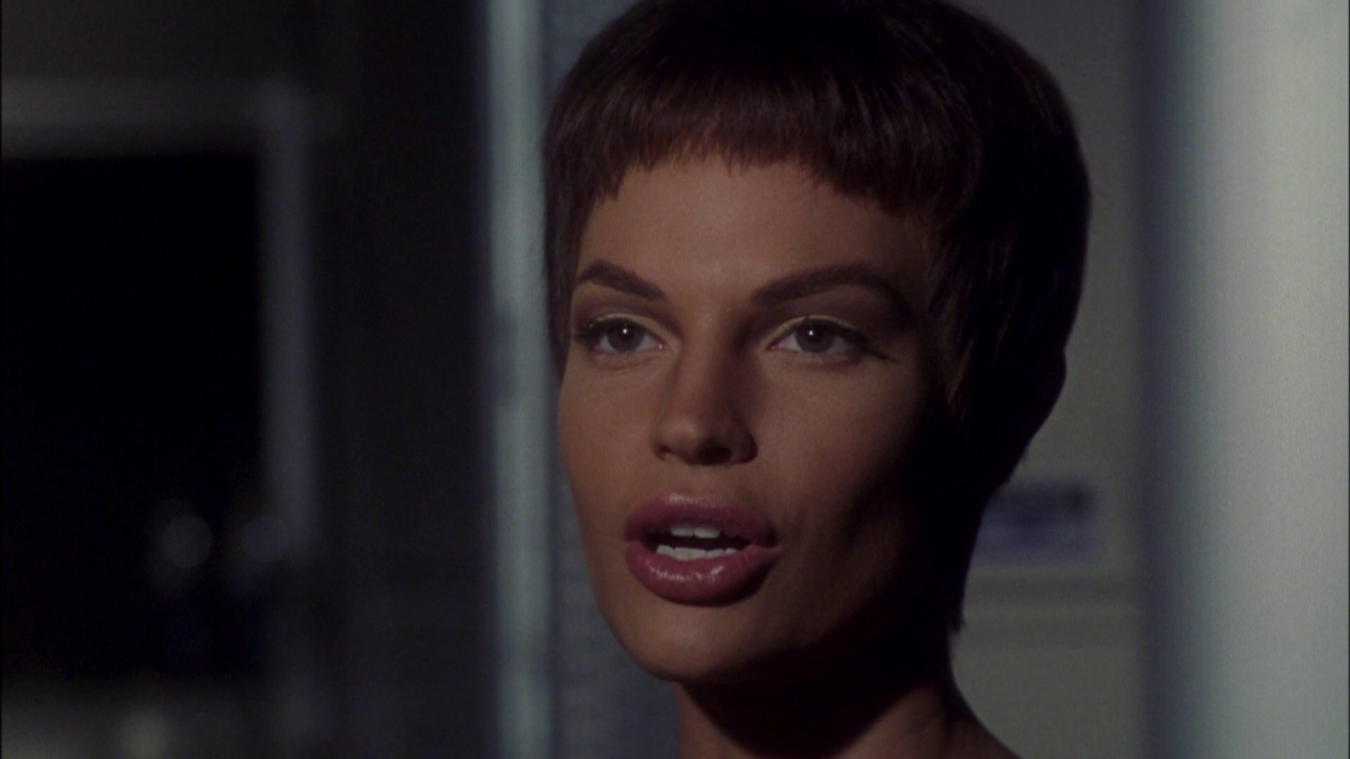 extant_StarTrek_ENT_1x08-BreakingTheIce_2922.jpg