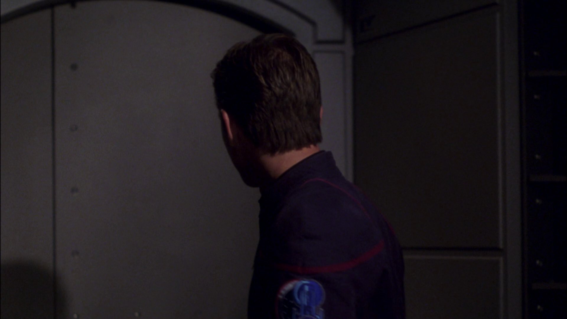 extant_StarTrek_ENT_1x08-BreakingTheIce_2937.jpg