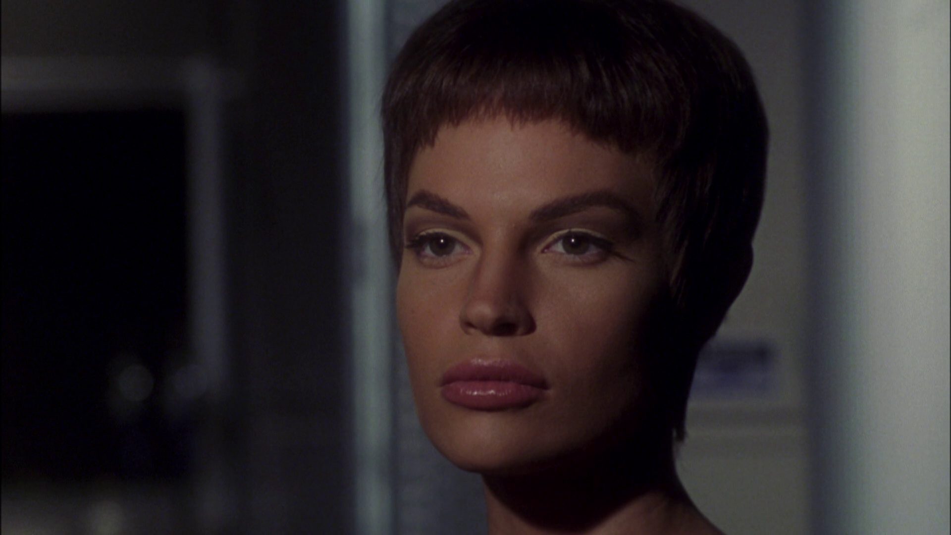 extant_StarTrek_ENT_1x08-BreakingTheIce_2942.jpg