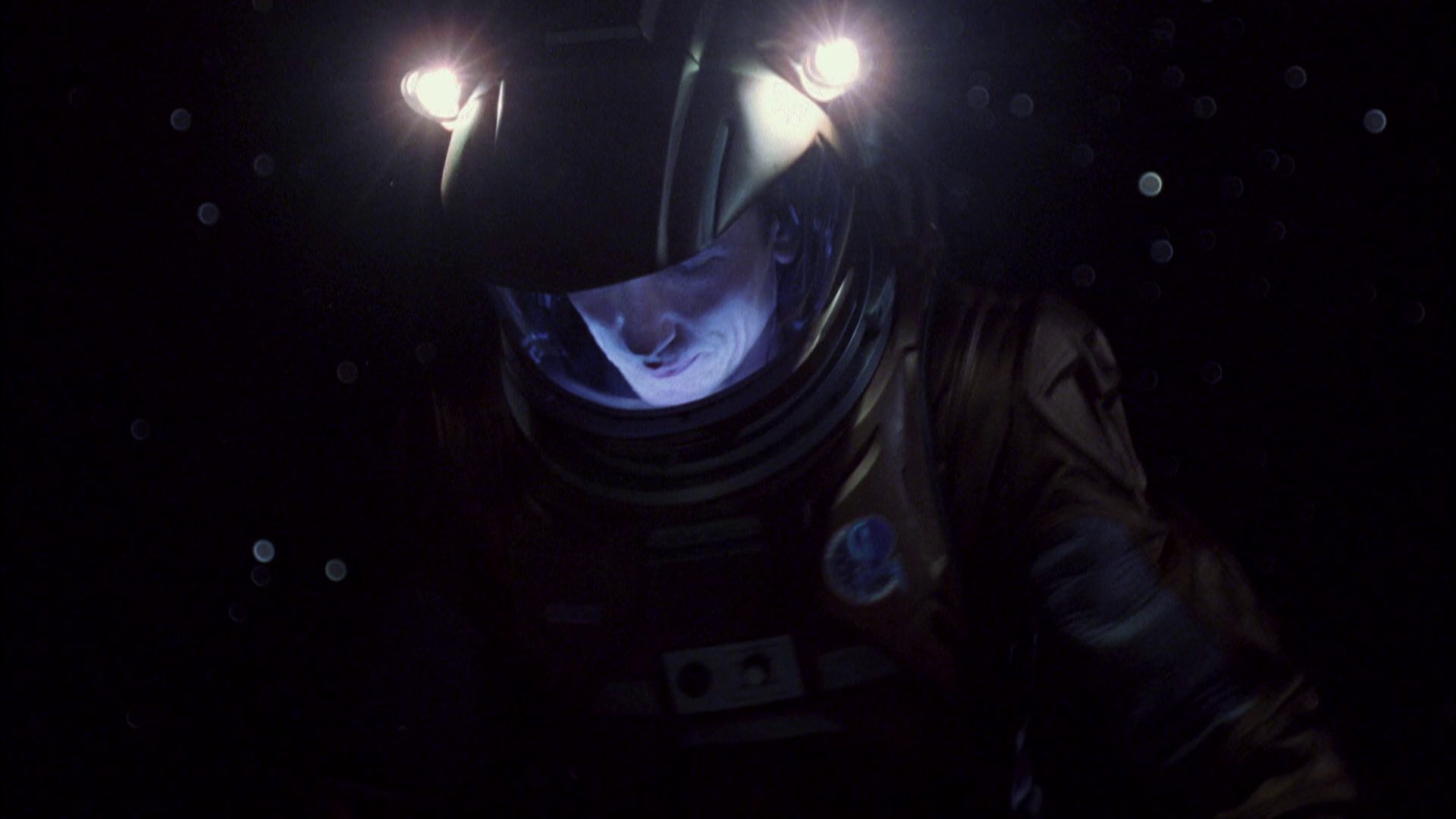 extant_StarTrek_ENT_1x08-BreakingTheIce_2972.jpg