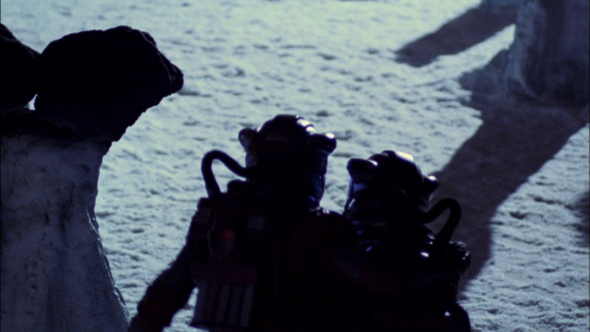 extant_StarTrek_ENT_1x08-BreakingTheIce_3098.jpg