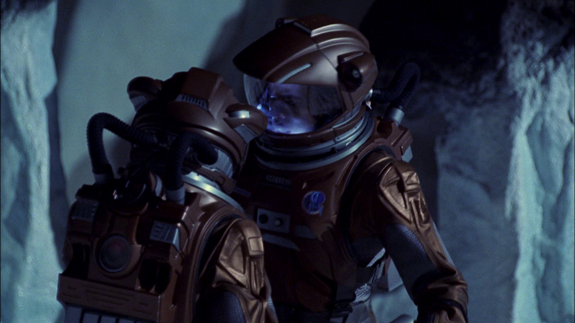 extant_StarTrek_ENT_1x08-BreakingTheIce_3121.jpg