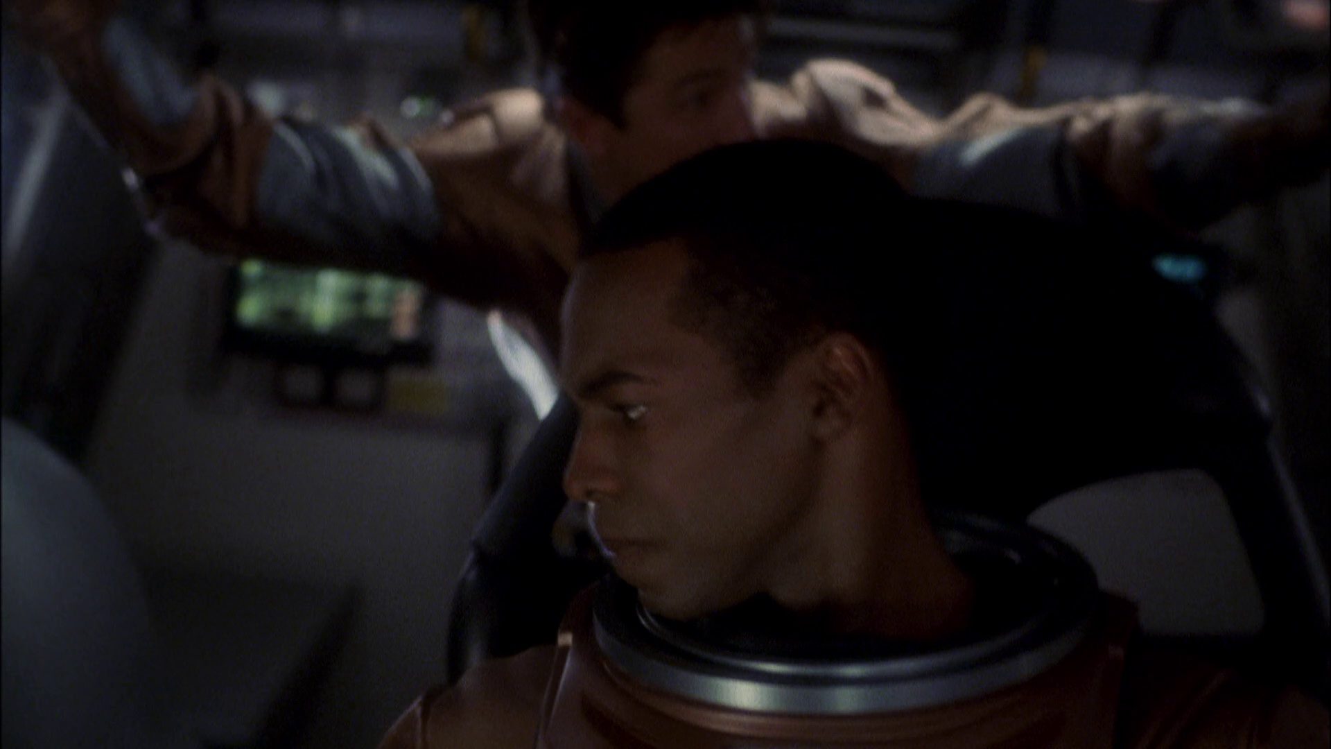 extant_StarTrek_ENT_1x08-BreakingTheIce_3172.jpg
