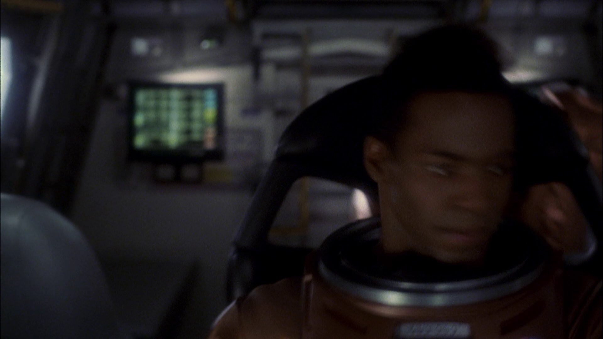 extant_StarTrek_ENT_1x08-BreakingTheIce_3173.jpg