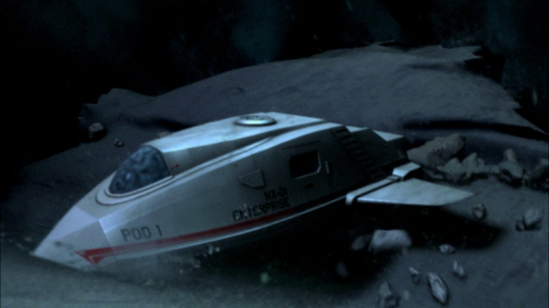 extant_StarTrek_ENT_1x08-BreakingTheIce_3194.jpg