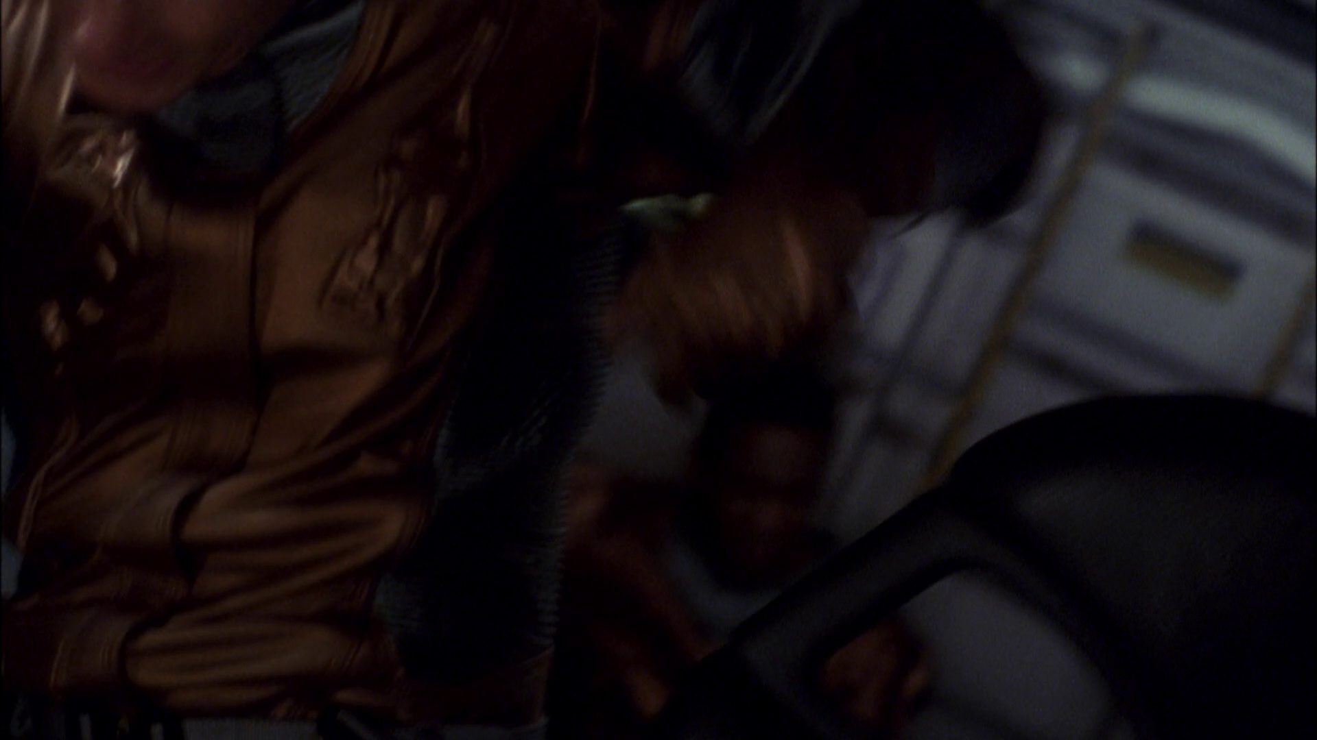 extant_StarTrek_ENT_1x08-BreakingTheIce_3225.jpg