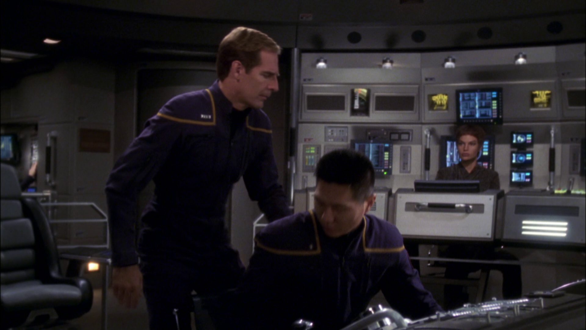 extant_StarTrek_ENT_1x08-BreakingTheIce_3253.jpg