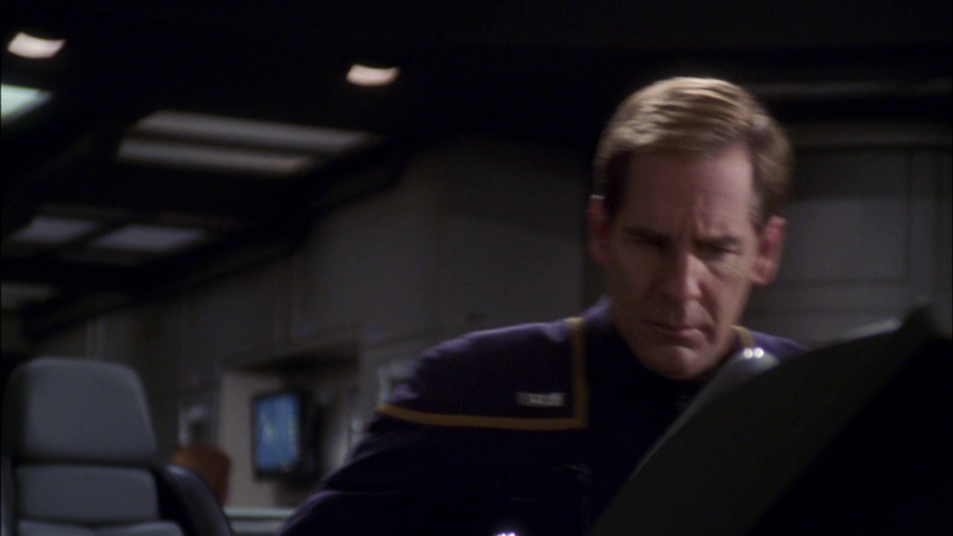 extant_StarTrek_ENT_1x08-BreakingTheIce_3261.jpg