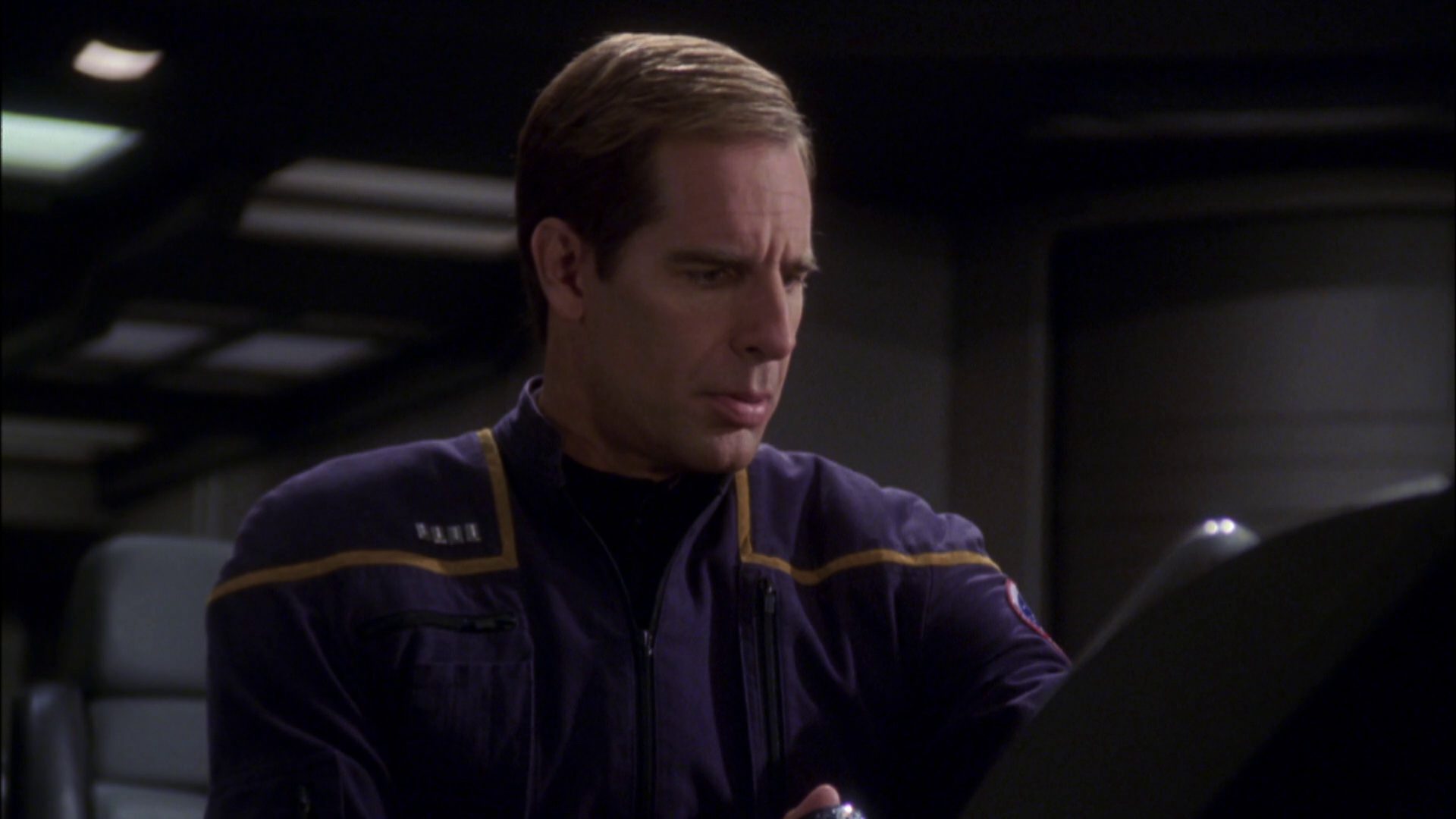 extant_StarTrek_ENT_1x08-BreakingTheIce_3266.jpg