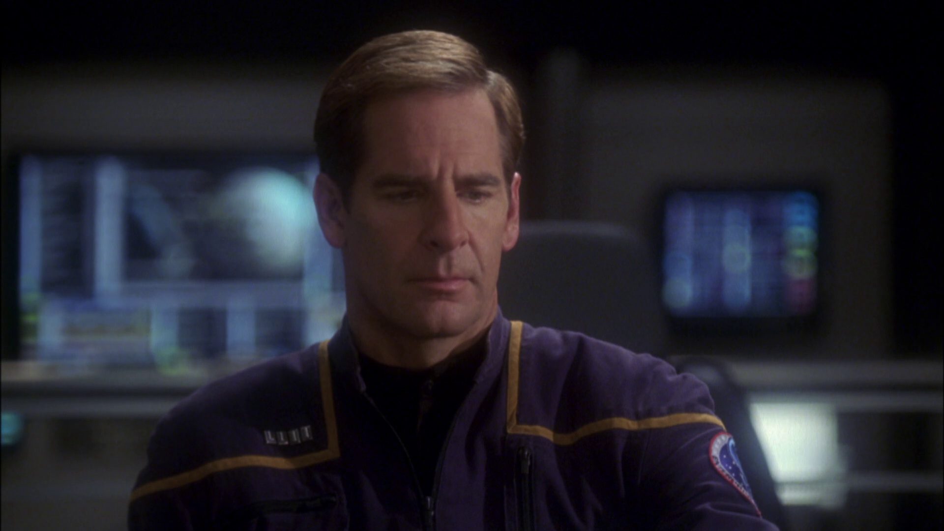 extant_StarTrek_ENT_1x08-BreakingTheIce_3280.jpg