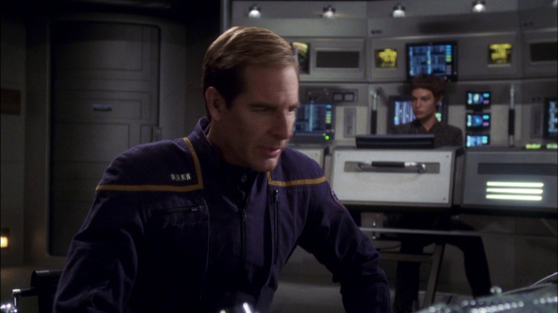 extant_StarTrek_ENT_1x08-BreakingTheIce_3354.jpg