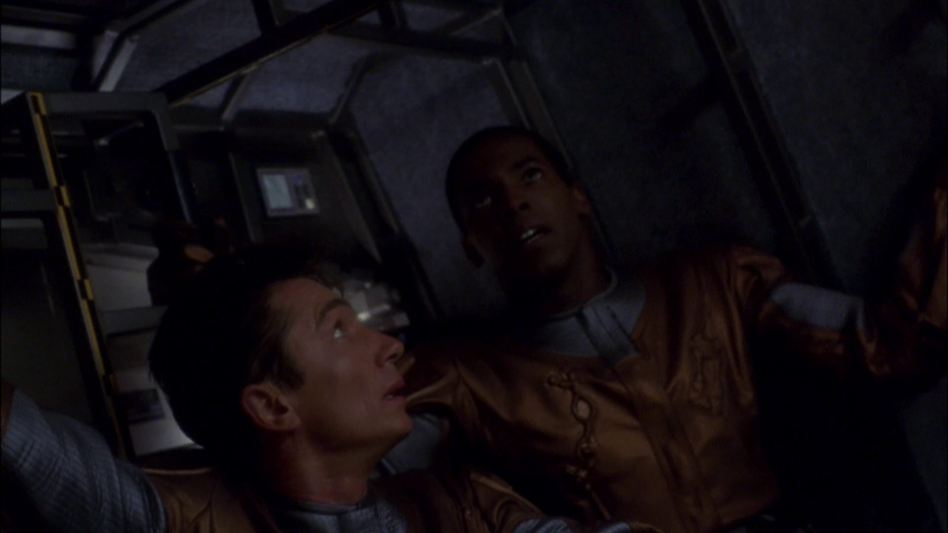 extant_StarTrek_ENT_1x08-BreakingTheIce_3356.jpg