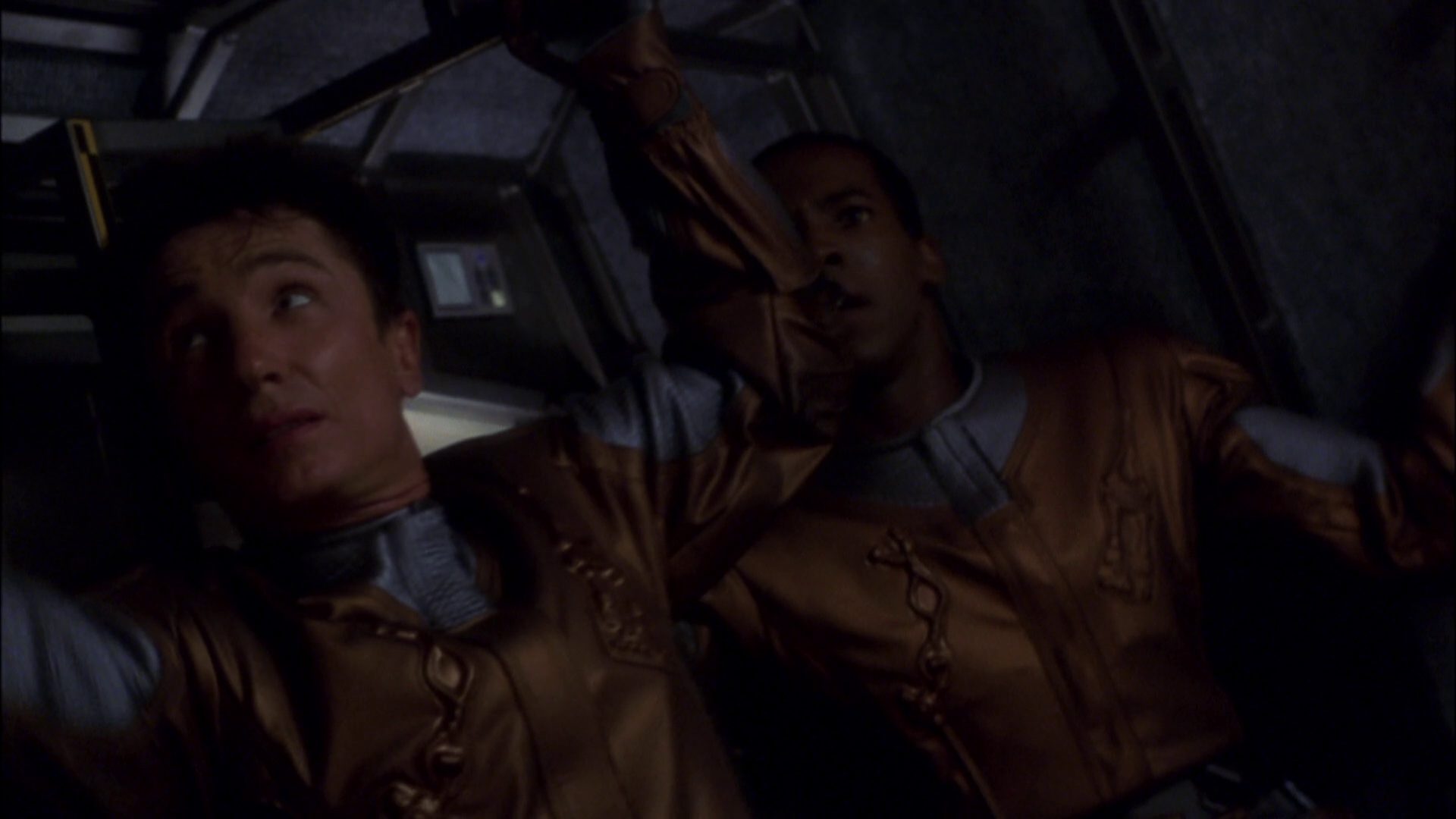 extant_StarTrek_ENT_1x08-BreakingTheIce_3358.jpg