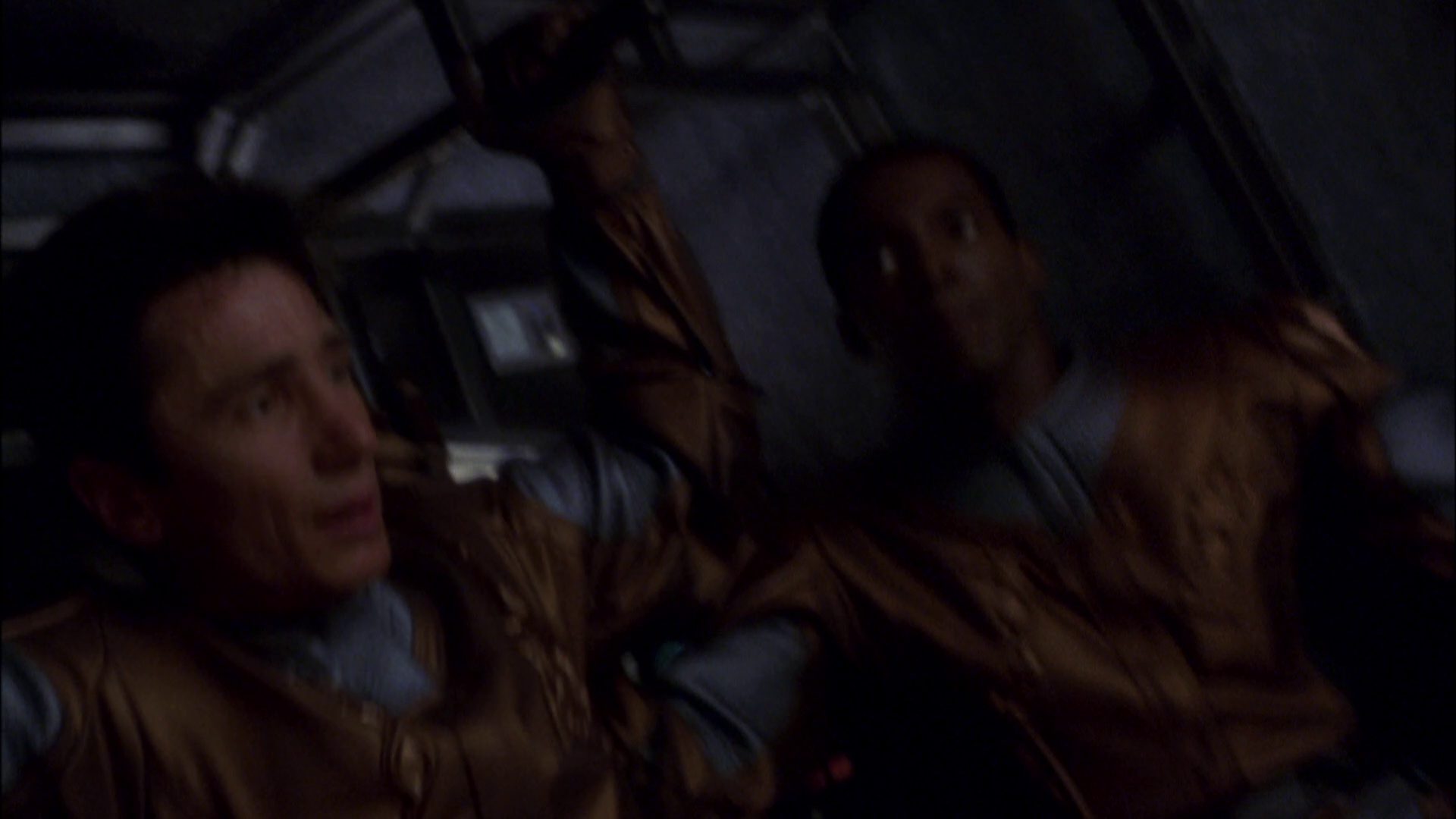 extant_StarTrek_ENT_1x08-BreakingTheIce_3364.jpg