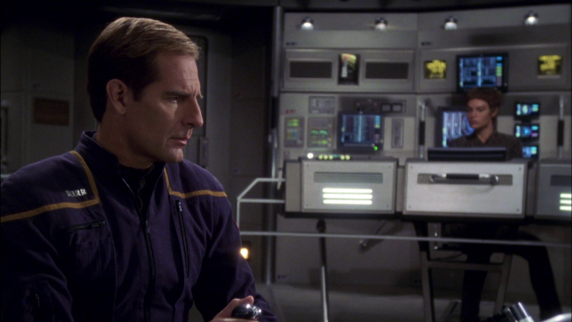 extant_StarTrek_ENT_1x08-BreakingTheIce_3377.jpg