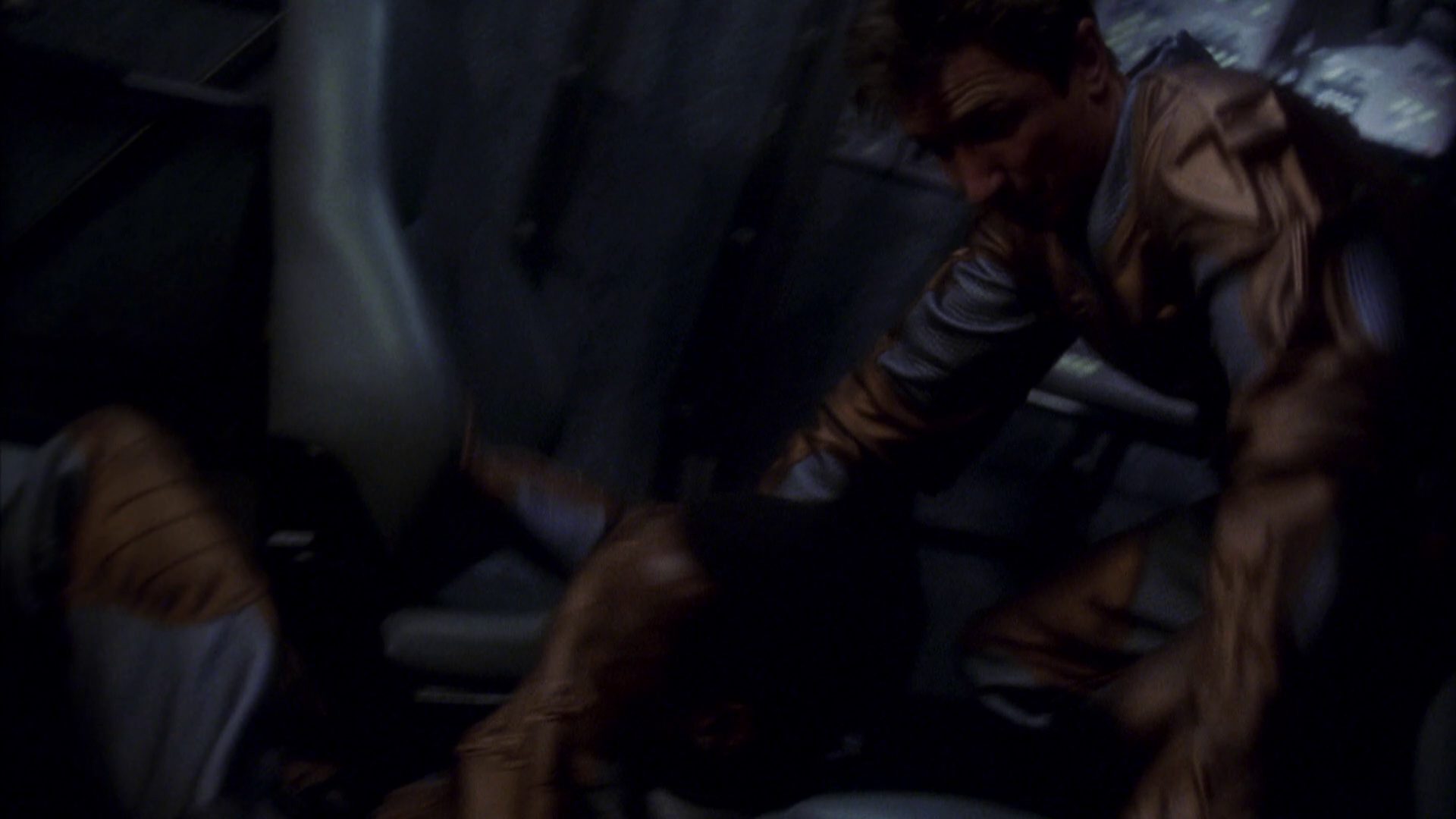 extant_StarTrek_ENT_1x08-BreakingTheIce_3405.jpg