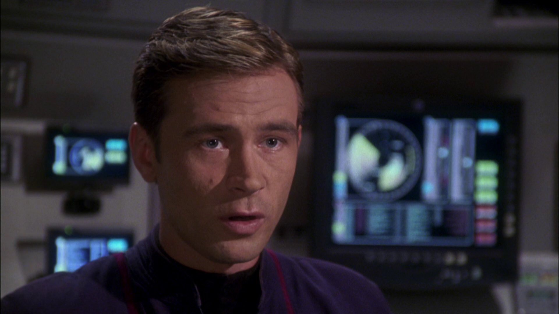 extant_StarTrek_ENT_1x08-BreakingTheIce_3460.jpg