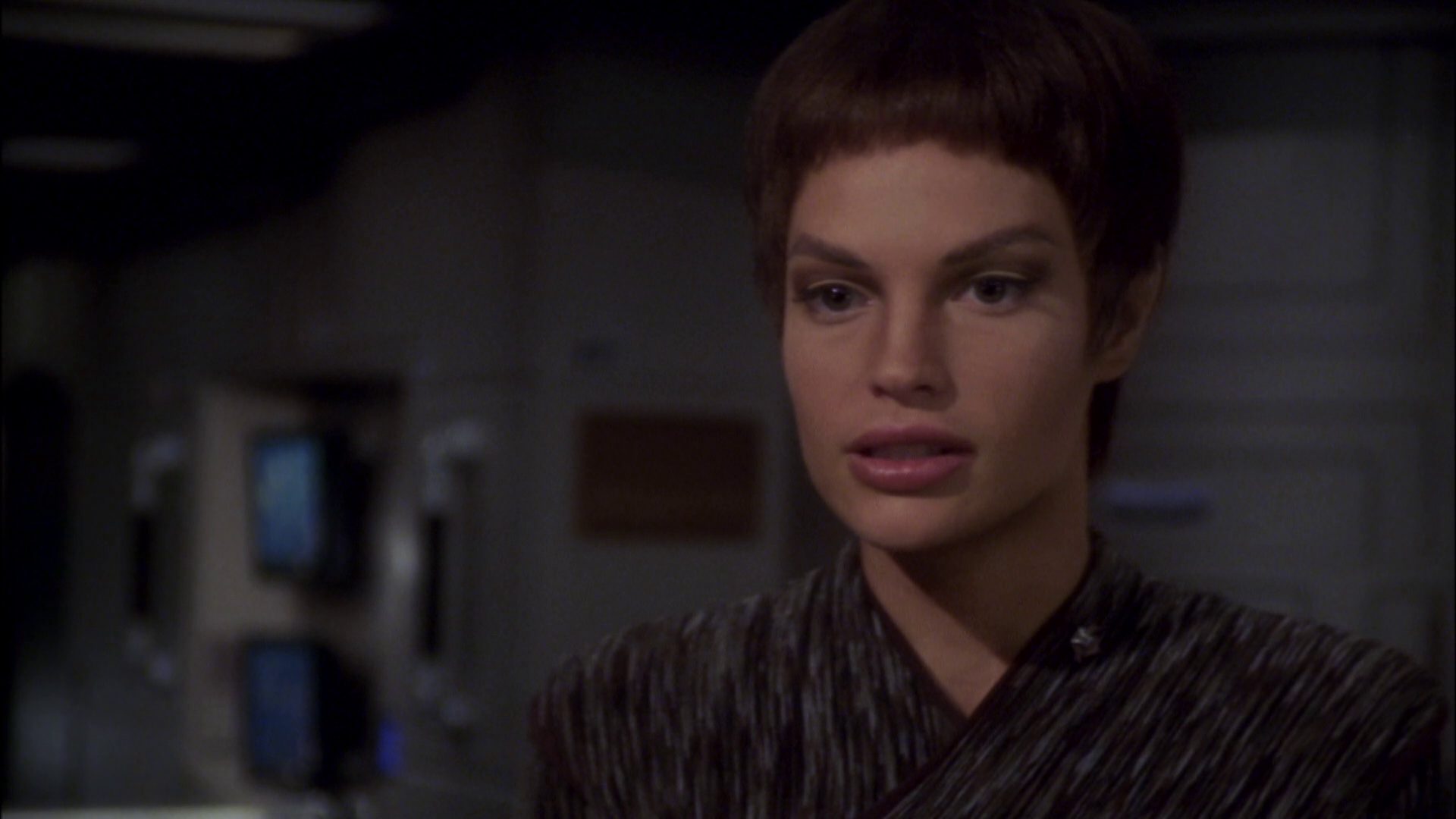 extant_StarTrek_ENT_1x08-BreakingTheIce_3471.jpg