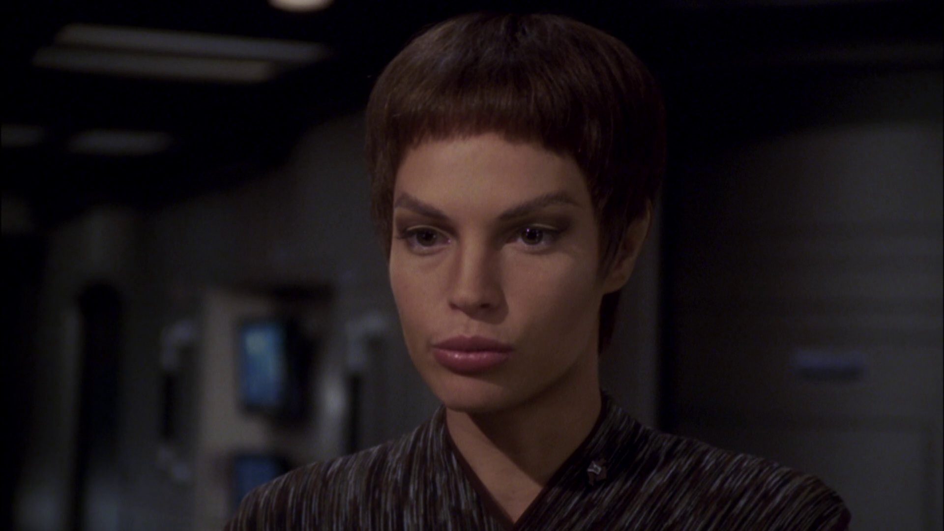 extant_StarTrek_ENT_1x08-BreakingTheIce_3477.jpg