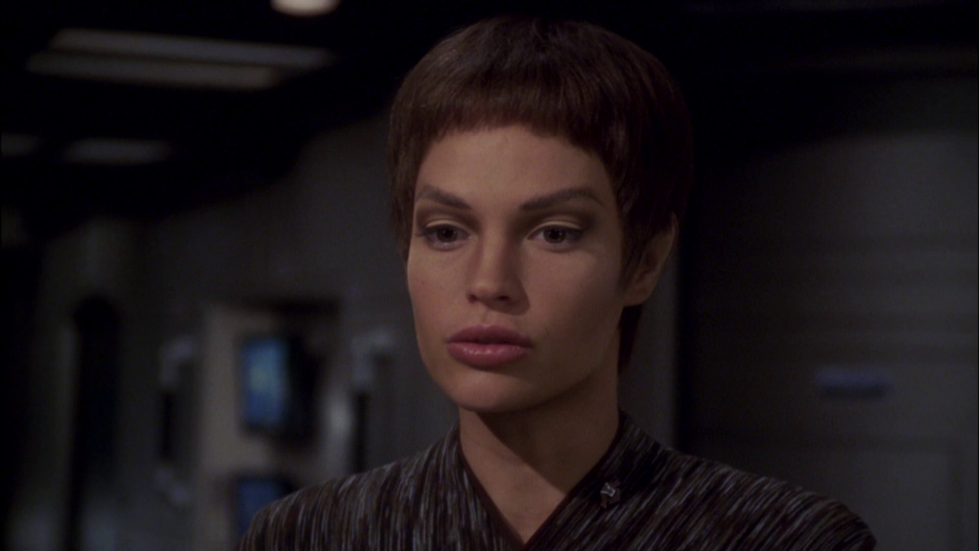extant_StarTrek_ENT_1x08-BreakingTheIce_3491.jpg