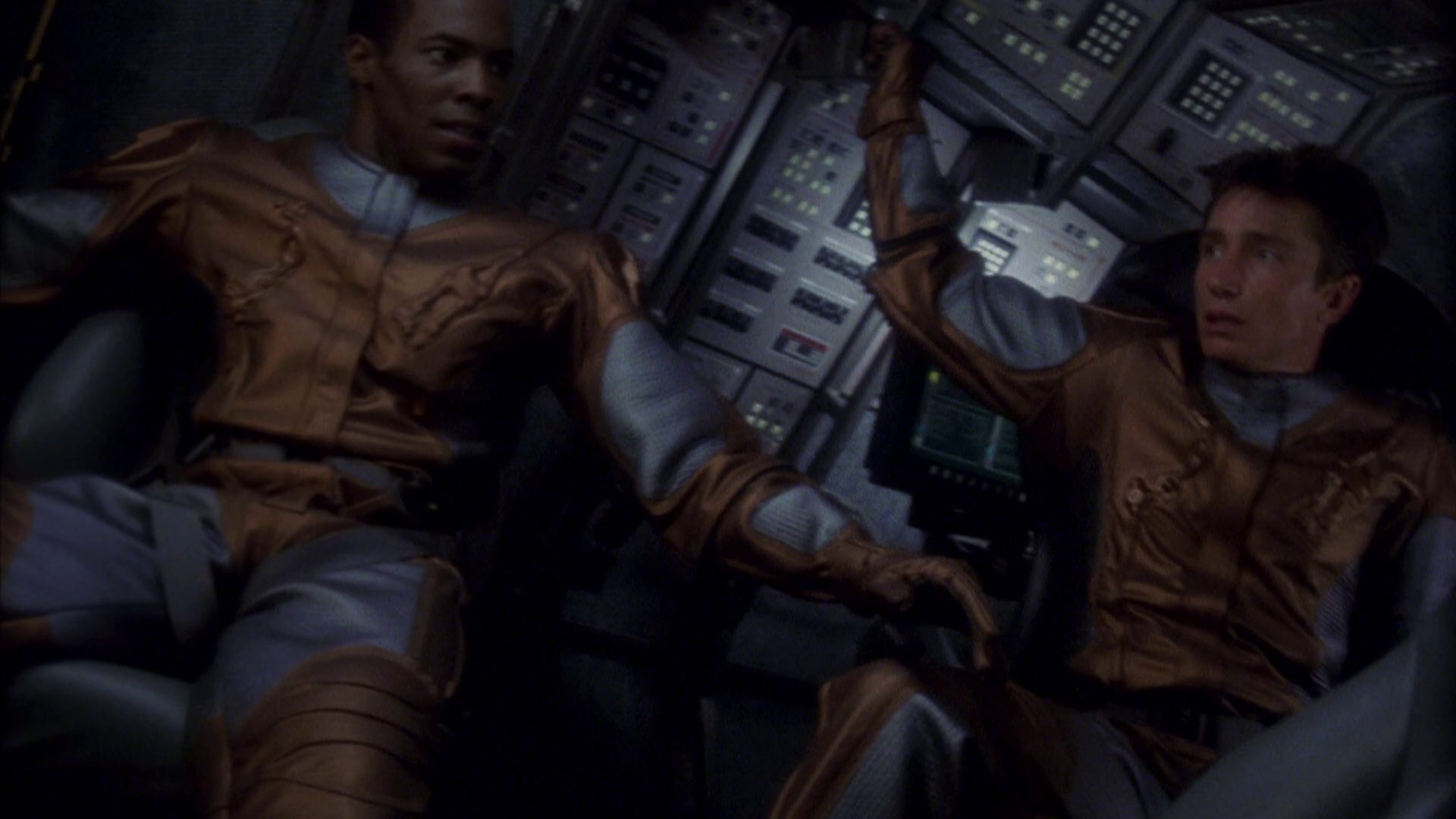 extant_StarTrek_ENT_1x08-BreakingTheIce_3505.jpg