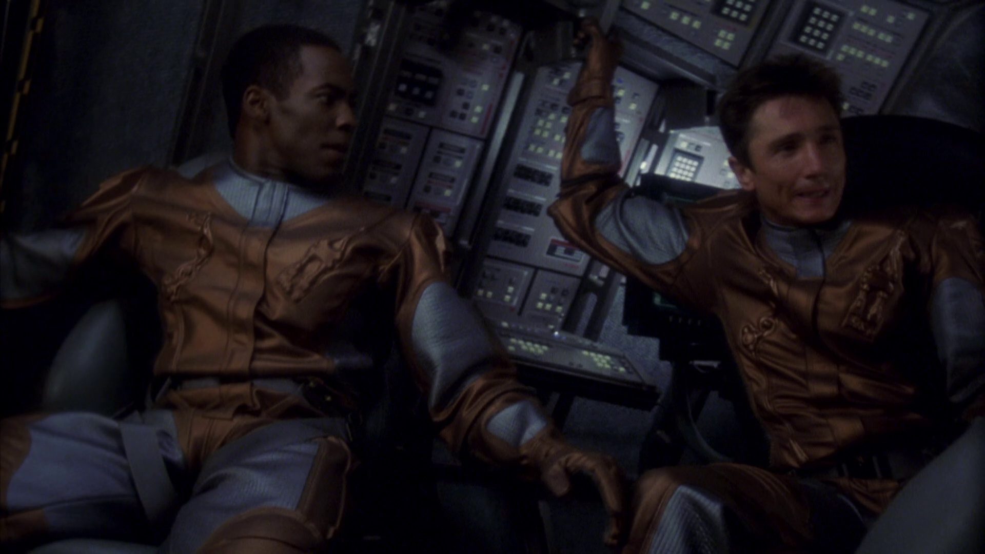 extant_StarTrek_ENT_1x08-BreakingTheIce_3511.jpg