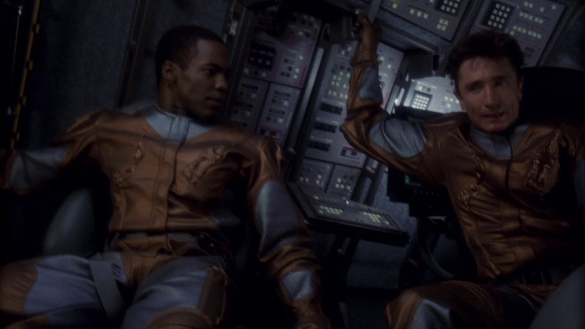 extant_StarTrek_ENT_1x08-BreakingTheIce_3512.jpg