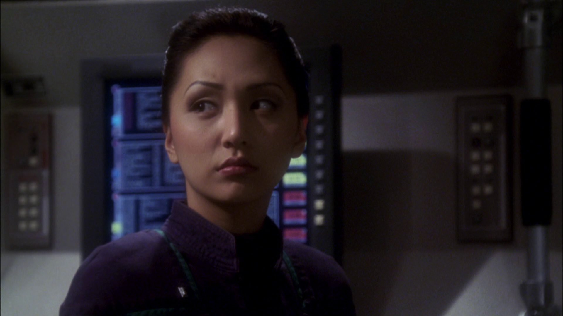 extant_StarTrek_ENT_1x08-BreakingTheIce_3586.jpg
