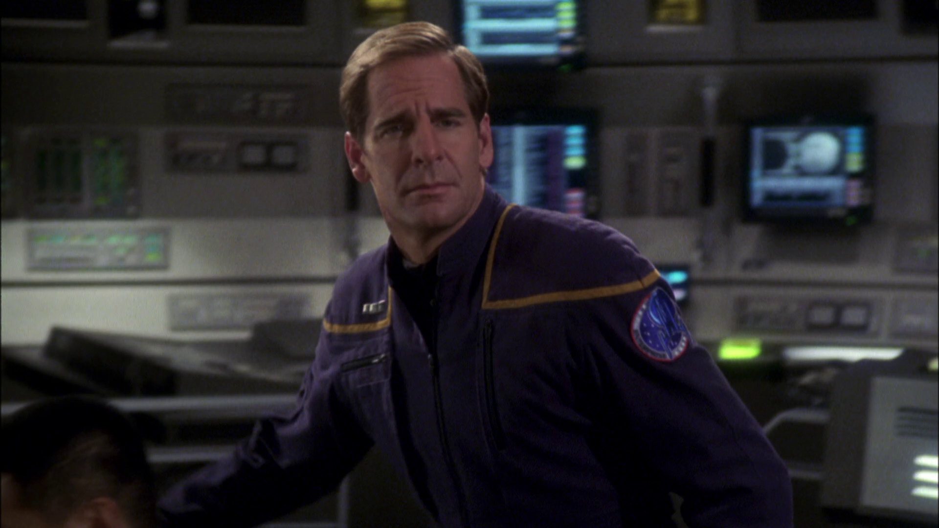 extant_StarTrek_ENT_1x08-BreakingTheIce_3611.jpg