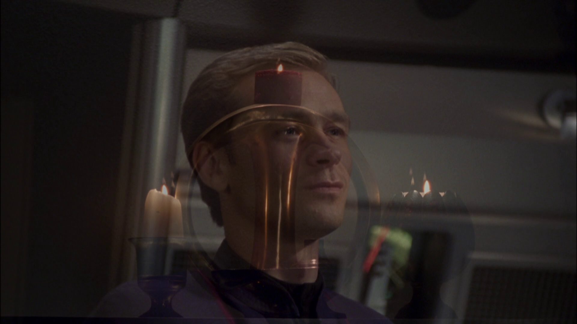 extant_StarTrek_ENT_1x08-BreakingTheIce_3659.jpg