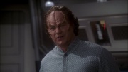 extant_StarTrek_ENT_1x08-BreakingTheIce_1383.jpg