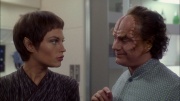 extant_StarTrek_ENT_1x08-BreakingTheIce_1995.jpg