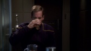 extant_StarTrek_ENT_1x08-BreakingTheIce_2278.jpg