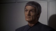 extant_StarTrek_ENT_1x08-BreakingTheIce_2408.jpg
