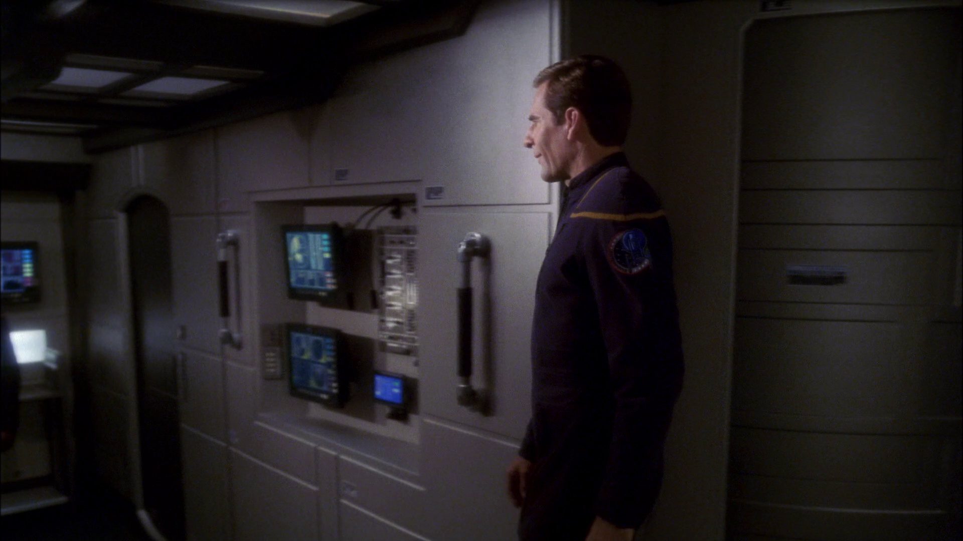 extant_StarTrek_ENT_1x09-Civilization_0015.jpg