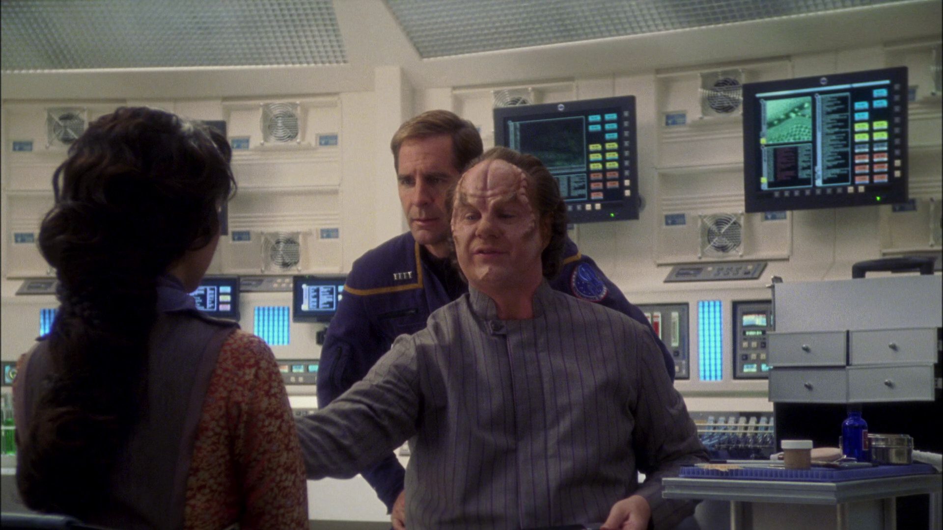 extant_StarTrek_ENT_1x09-Civilization_0521.jpg