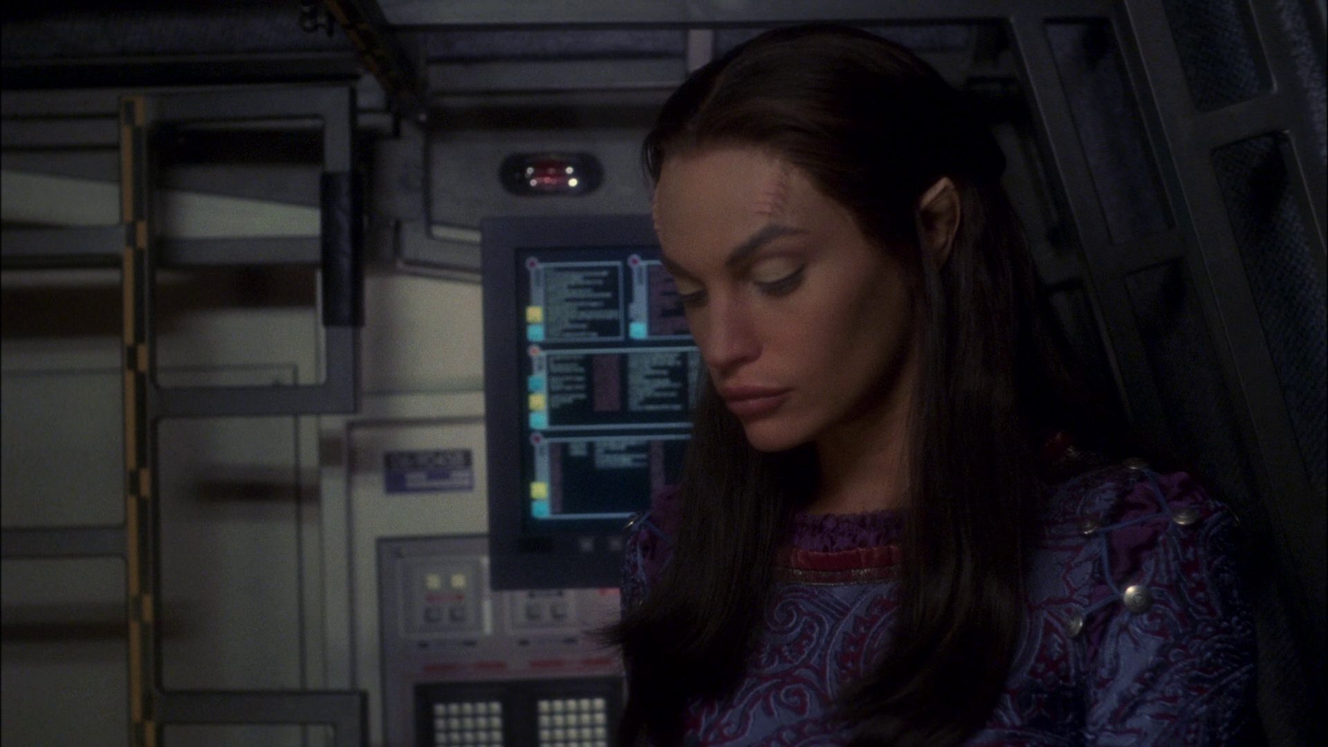 extant_StarTrek_ENT_1x09-Civilization_0644.jpg