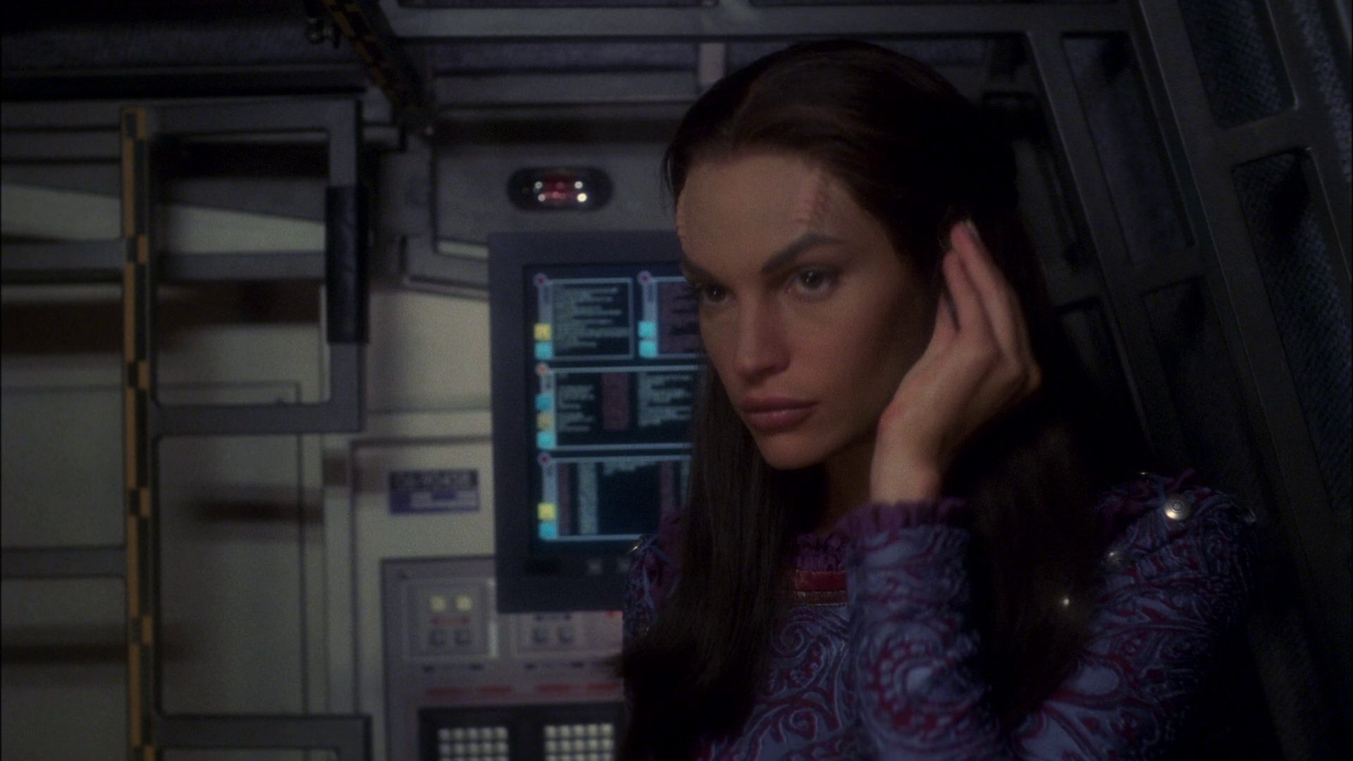 extant_StarTrek_ENT_1x09-Civilization_0660.jpg