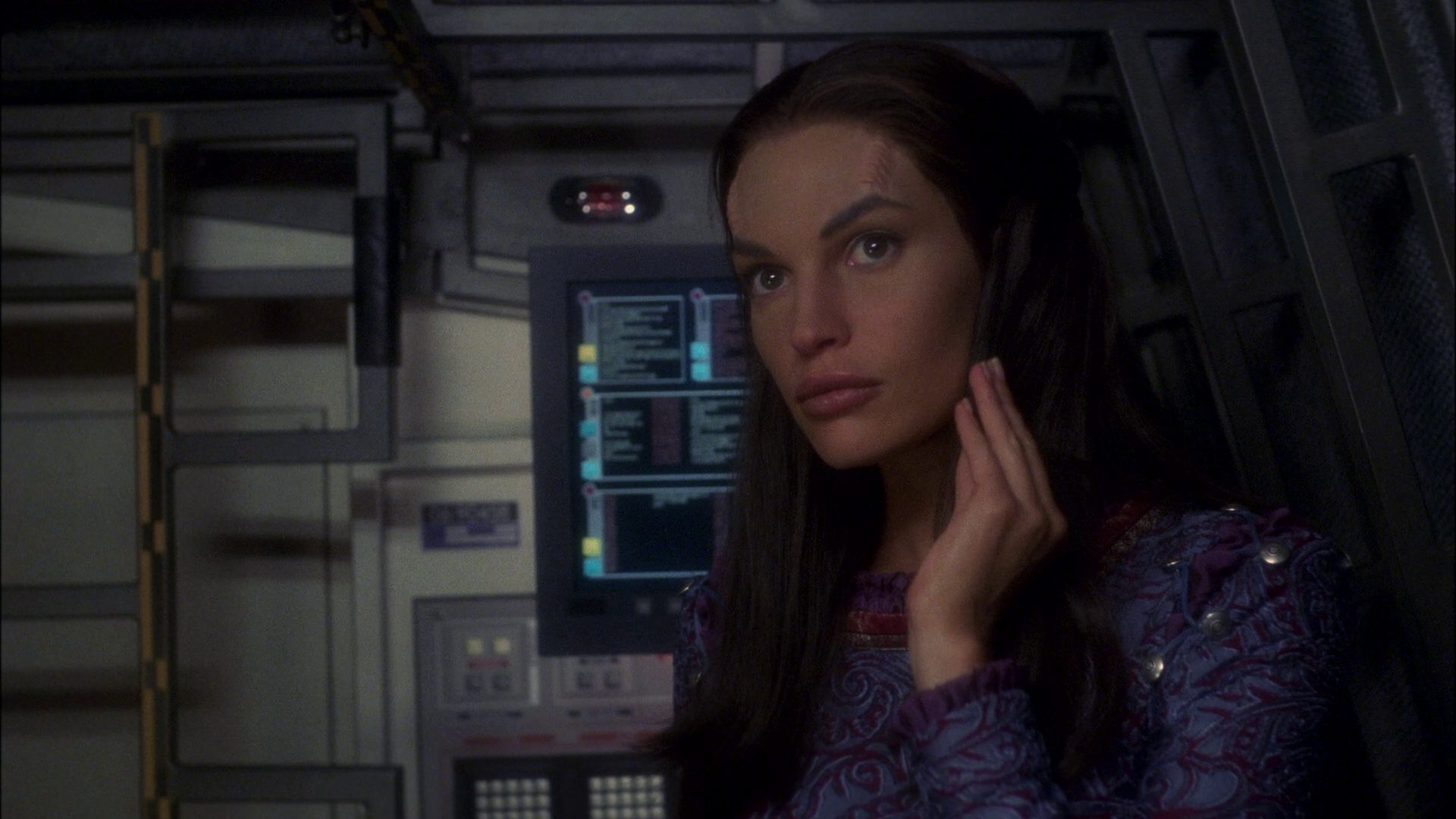 extant_StarTrek_ENT_1x09-Civilization_0661.jpg