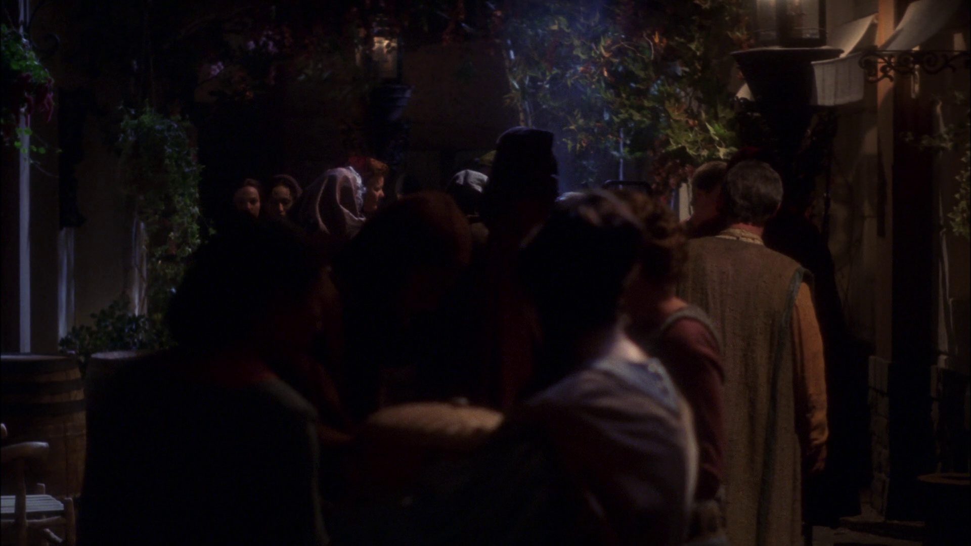 extant_StarTrek_ENT_1x09-Civilization_0694.jpg