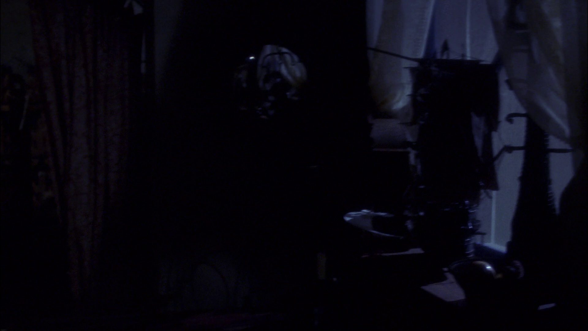 extant_StarTrek_ENT_1x09-Civilization_0934.jpg