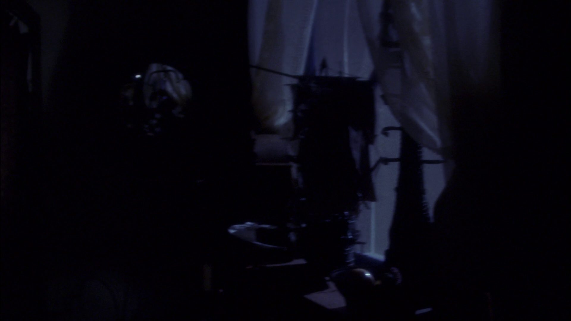 extant_StarTrek_ENT_1x09-Civilization_0935.jpg