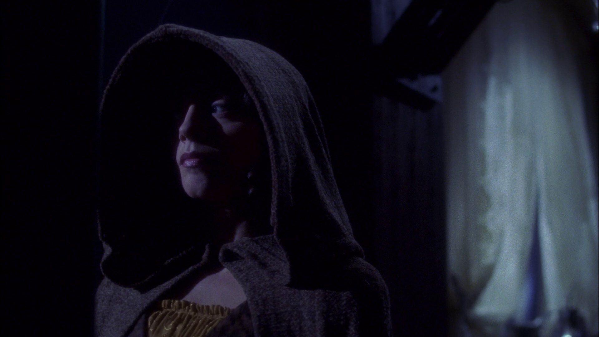 extant_StarTrek_ENT_1x09-Civilization_0958.jpg