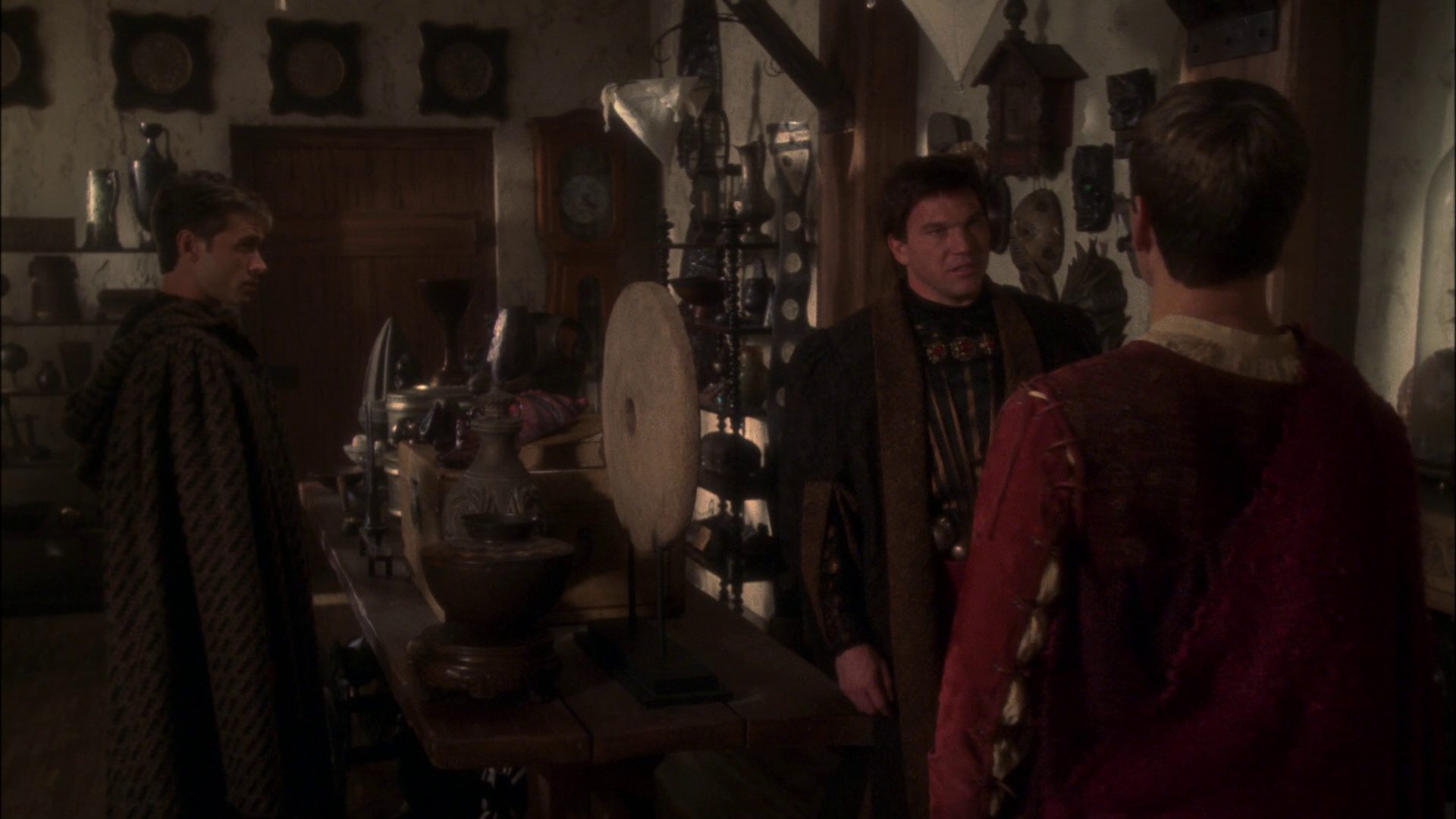 extant_StarTrek_ENT_1x09-Civilization_1563.jpg