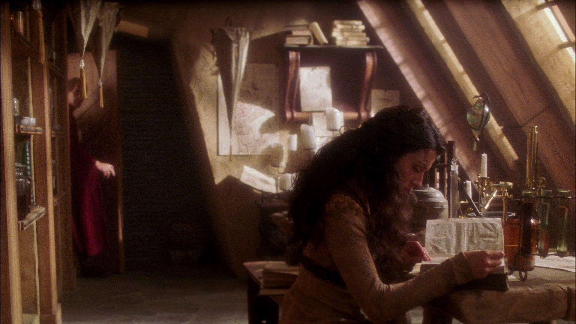 extant_StarTrek_ENT_1x09-Civilization_1717.jpg