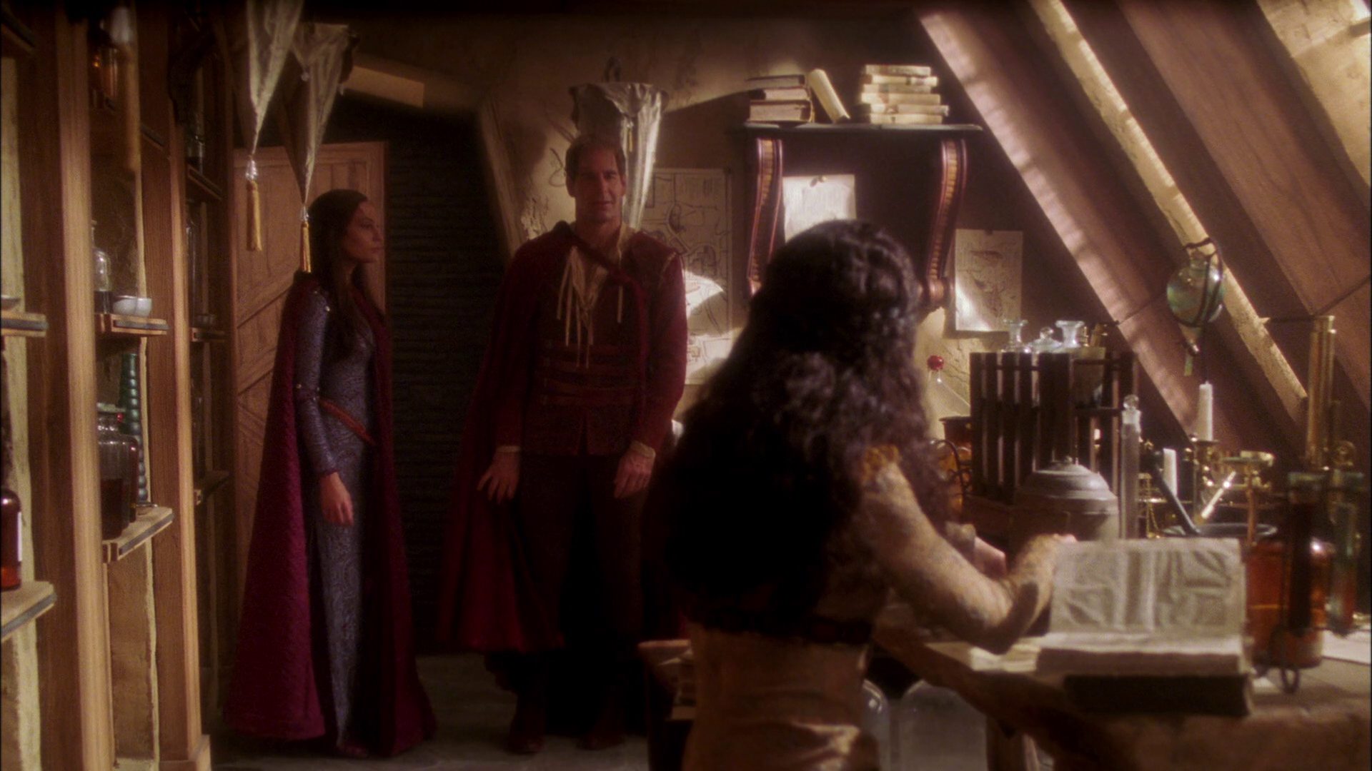 extant_StarTrek_ENT_1x09-Civilization_1728.jpg