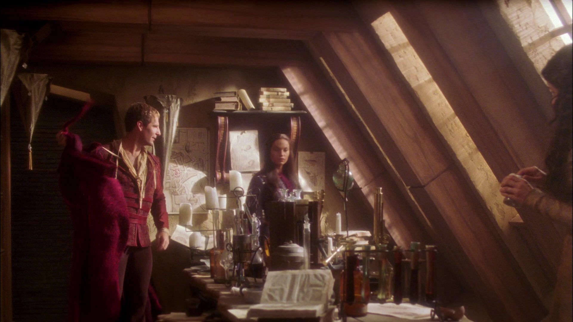 extant_StarTrek_ENT_1x09-Civilization_1743.jpg