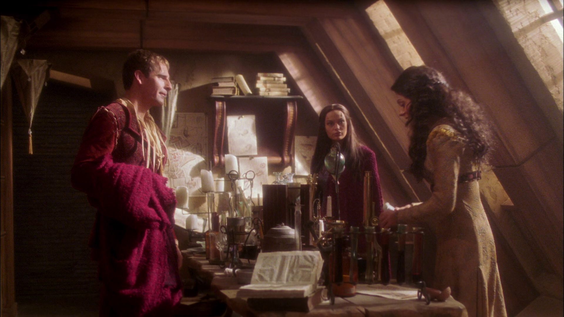 extant_StarTrek_ENT_1x09-Civilization_1750.jpg
